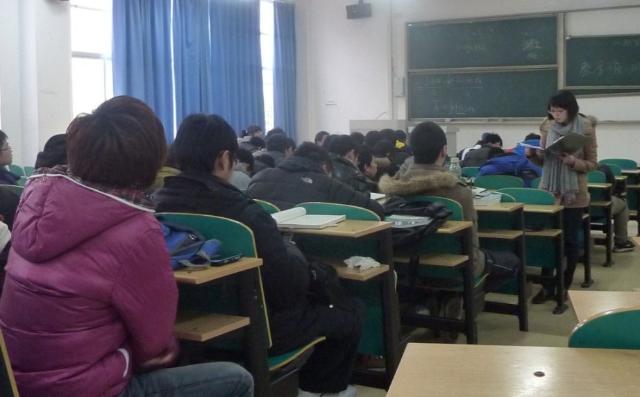 williamhill官网2011级召开新学期年级会